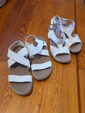 Skechers Women's White Strappy Sandal Bundle